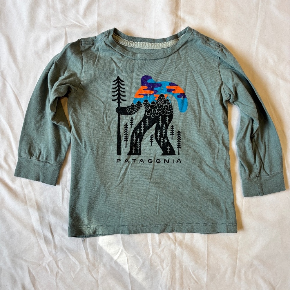 Patagonia Kids 2T Long Sleeve Graphic Tee
